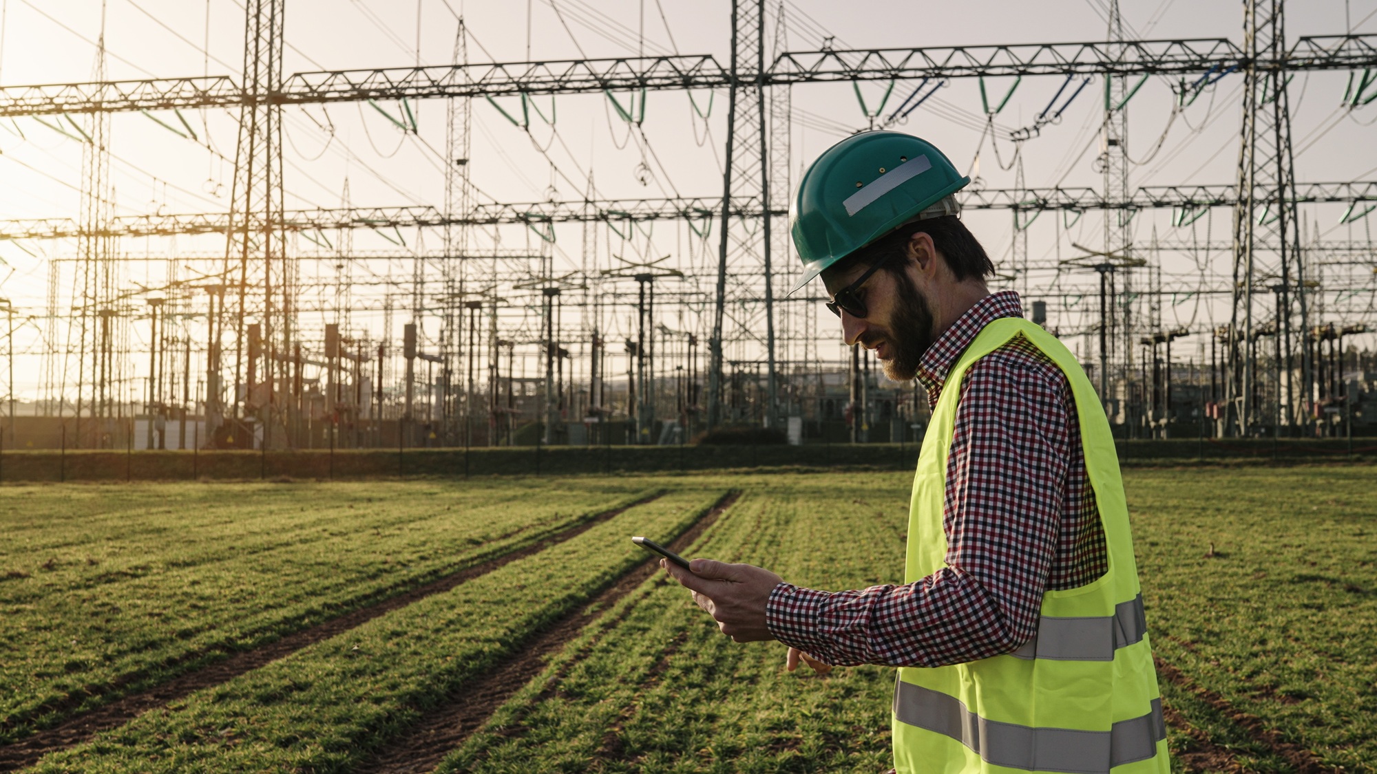 Electrical network design for efficient grid integration