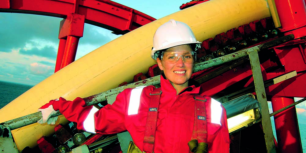 pipeline worker